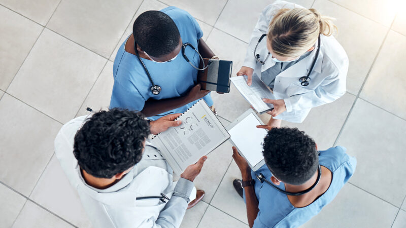 How to Attract & Keep Quality Medical Staff
